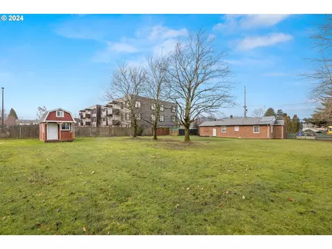 450 SE Hogan Rd, Gresham, OR 97080 photo 21