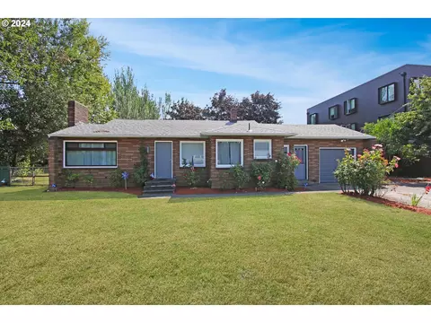 450 SE Hogan Rd, Gresham, OR 97080 photo 2