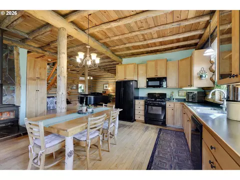 Kitchen - 2215 Pine Oak Rd, Mosier, OR 97040 photo 1 of 1