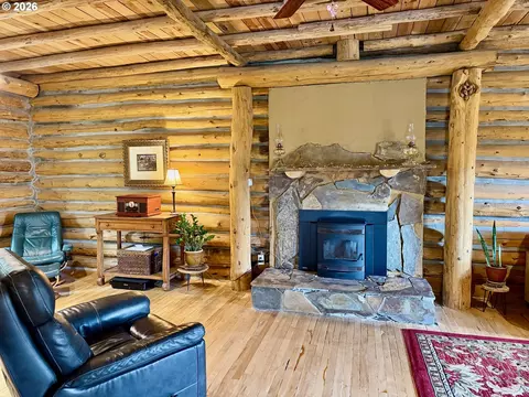 Living - 2215 Pine Oak Rd, Mosier, OR 97040 photo 1 of 5