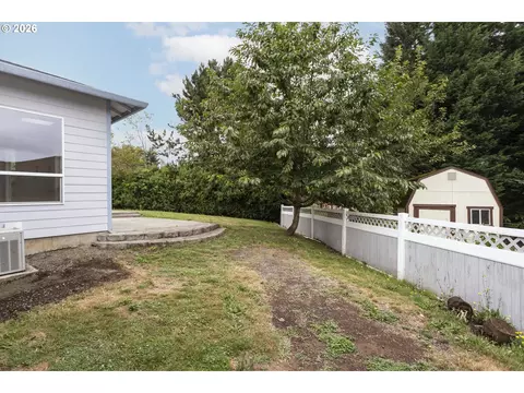 Exterior - 4040 NW 18th Cir, Camas, WA 98607 photo 7 of 8