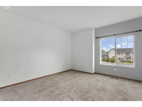 Bedroom - 4040 NW 18th Cir, Camas, WA 98607 photo 5 of 6