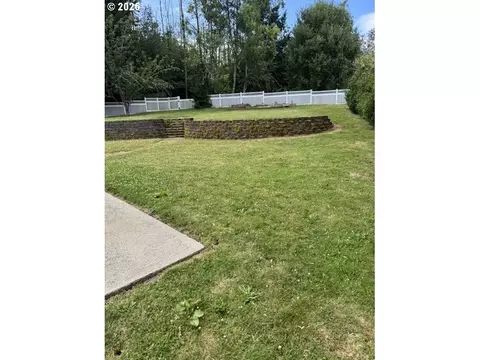 Exterior - 4040 NW 18th Cir, Camas, WA 98607 photo 3 of 8