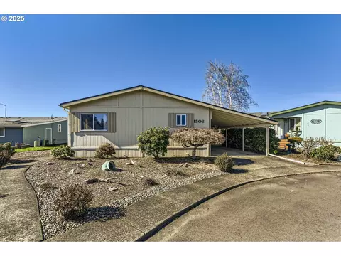 1506 Centennial Cir, Forest Grove, OR 97116