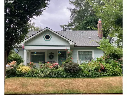 4320 SE Pine St, Portland, OR 97215