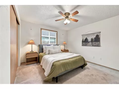 Bedroom - 2319 NW Stanley Ave, Gresham, OR 97030 photo 2 of 7