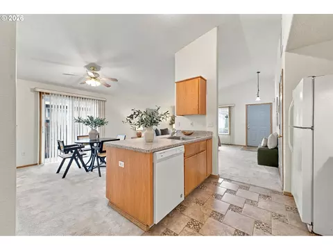Kitchen - 2319 NW Stanley Ave, Gresham, OR 97030 photo 1 of 6