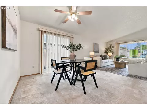 Dining - 2319 NW Stanley Ave, Gresham, OR 97030 photo 1 of 3