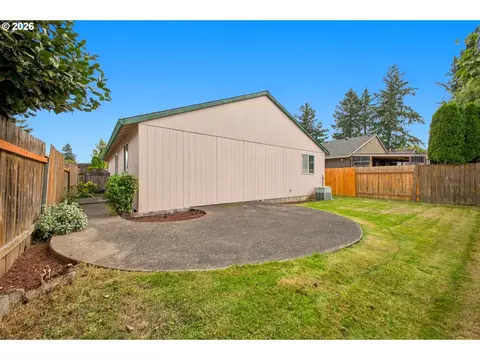 Exterior - 2319 NW Stanley Ave, Gresham, OR 97030 photo 3 of 6