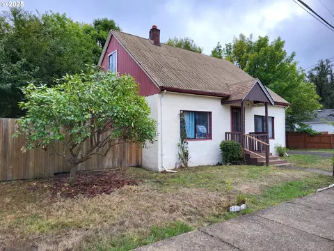 347 NE Oak St, Sheridan, OR 97378