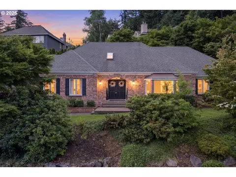 17981 Meadowlark Ln, Lake Oswego, OR 97034
