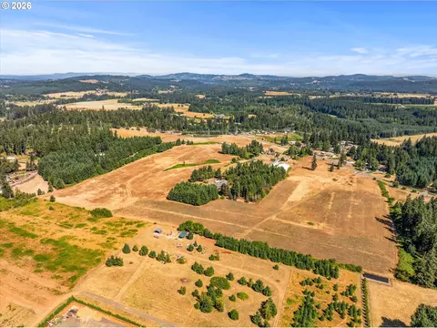 19670 S Fischers Mill Rd, Oregon City, OR 97045
