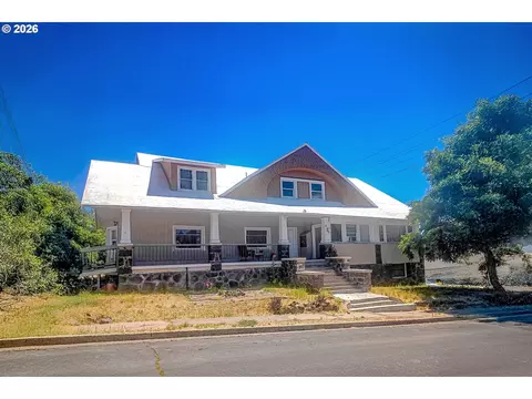 213 Cedar St, Klamath Falls, OR 97601