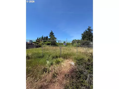2639 NE 122nd Ave, Portland, OR 97230