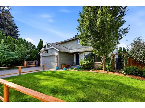 Exterior - 4063 NE 11th Way, Gresham, OR 97030 photo 3 of 8