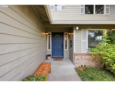 Entry Way - 4063 NE 11th Way, Gresham, OR 97030 photo 1 of 2
