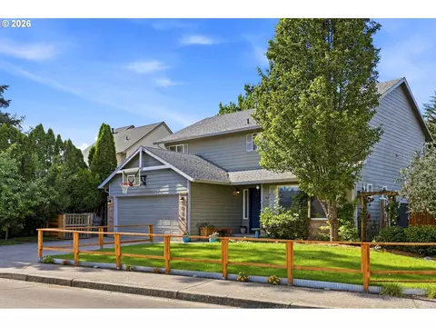 Exterior - 4063 NE 11th Way, Gresham, OR 97030 photo 2 of 8