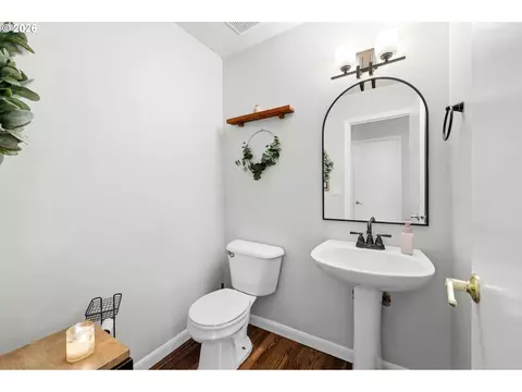 Bath - 4063 NE 11th Way, Gresham, OR 97030 photo 1 of 3