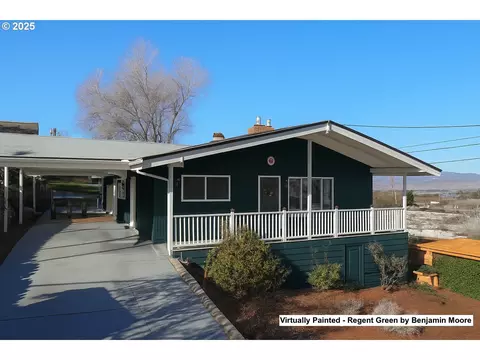 1509 Quinton St, The Dalles, OR 97058
