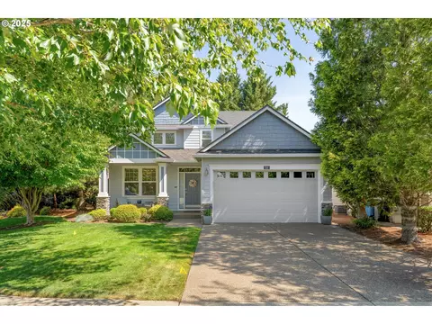 737 Tukwila Dr, Woodburn, OR 97071