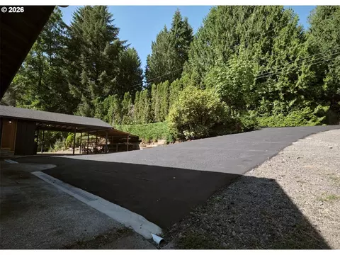 Exterior - 209 Sunset Dr, Longview, WA 98632 photo 8 of 16