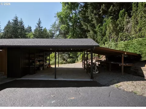 Exterior - 209 Sunset Dr, Longview, WA 98632 photo 5 of 16