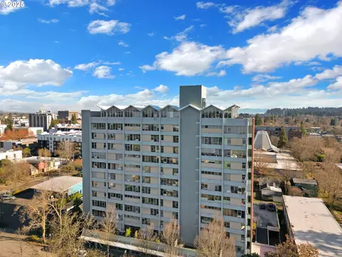1313 Lincoln St #1005, Eugene, OR 97401