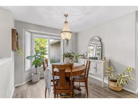 Dining - 849 E 9th Ct, Lafayette, OR 97127 photo 1 of 2