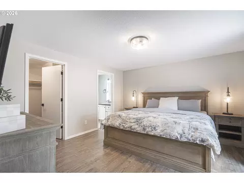 Bedroom - 849 E 9th Ct, Lafayette, OR 97127 photo 1 of 5