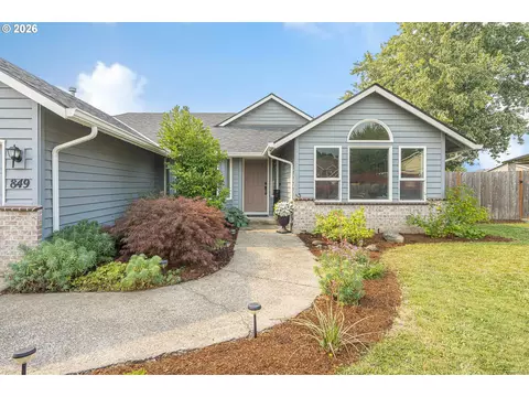 Exterior - 849 E 9th Ct, Lafayette, OR 97127 photo 3 of 11