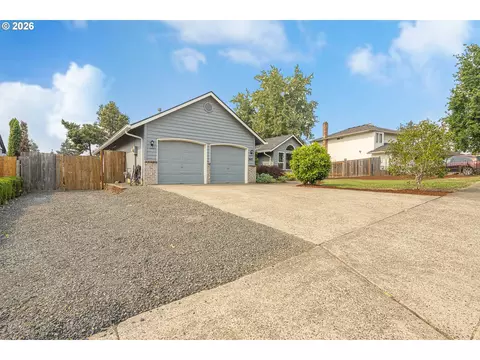 Exterior - 849 E 9th Ct, Lafayette, OR 97127 photo 4 of 11