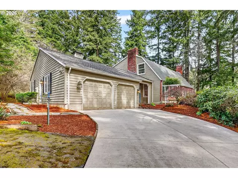 17601 S Dick Dr, Oregon City, OR 97045
