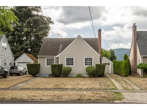 6006 N Willamette Blvd, Portland, OR 97203