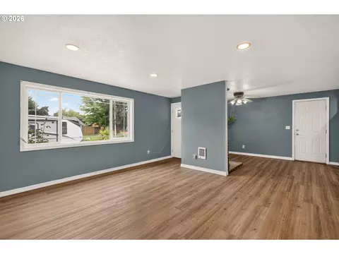 440 NE 3rd St, Willamina, OR 97396 photo 7