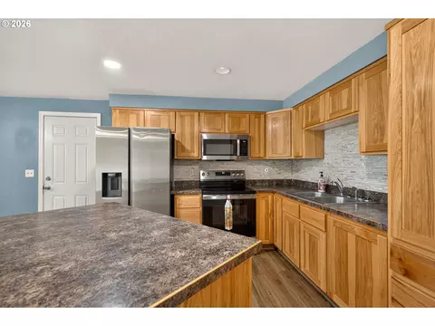 440 NE 3rd St, Willamina, OR 97396 photo 13
