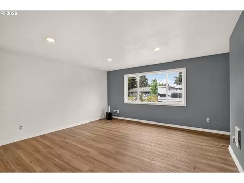 440 NE 3rd St, Willamina, OR 97396 photo 6