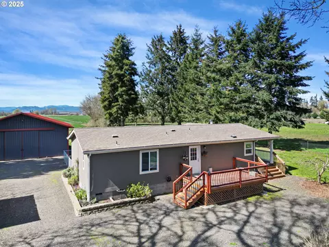 95868 Howard Ln, Junction City, OR 97448