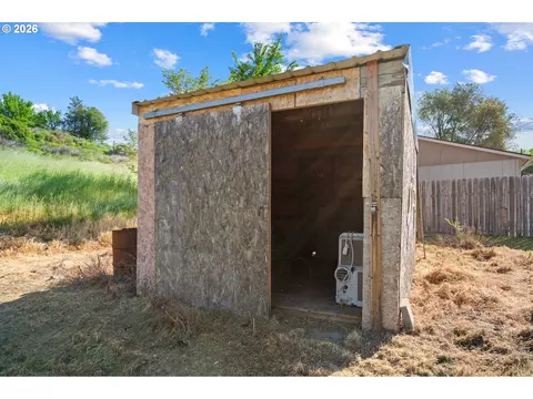 Other - 941 E Gerone St, Echo, OR 97826 photo 7 of 7