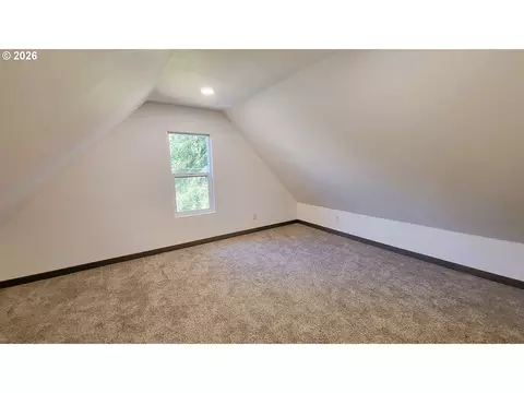 Bedroom - 1445 W 11th Ave, Eugene, OR 97402 photo 5 of 6