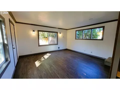 Living - 1445 W 11th Ave, Eugene, OR 97402 photo 4 of 4