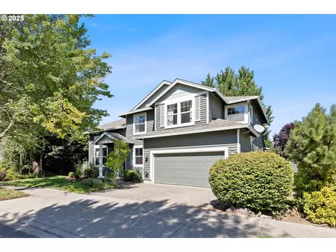 975 NE Ayrshire Dr, Hillsboro, OR 97124