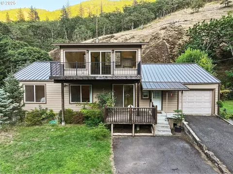 850 Highway 142, Lyle, WA 98635