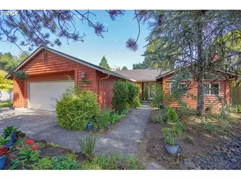 2716 NE 157th St, Vancouver, WA 98686