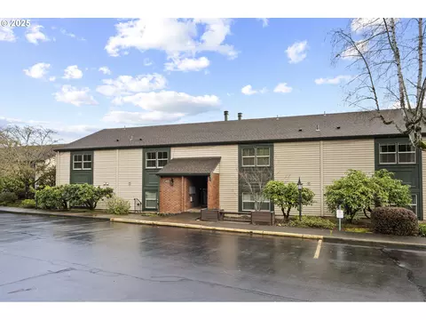 12649 SW Prince Edward Ct #F, King City, OR 97224