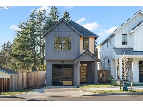 2456 Debok Rd, West Linn, OR 97068