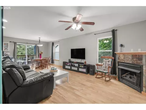 Living - 38909 Sandy Heights St, Sandy, OR 97055 photo 1 of 3