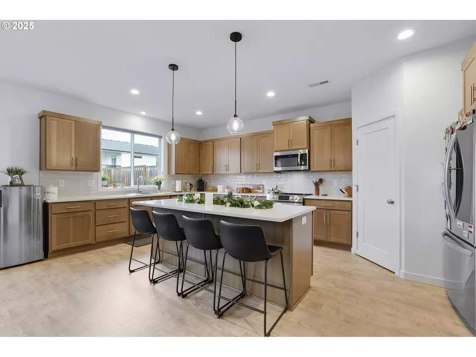 Kitchen - 1701 NE Joy Ln, Estacada, OR 97023 photo 1 of 4