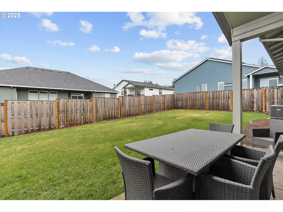 Exterior - 1701 NE Joy Ln, Estacada, OR 97023 photo 6 of 11
