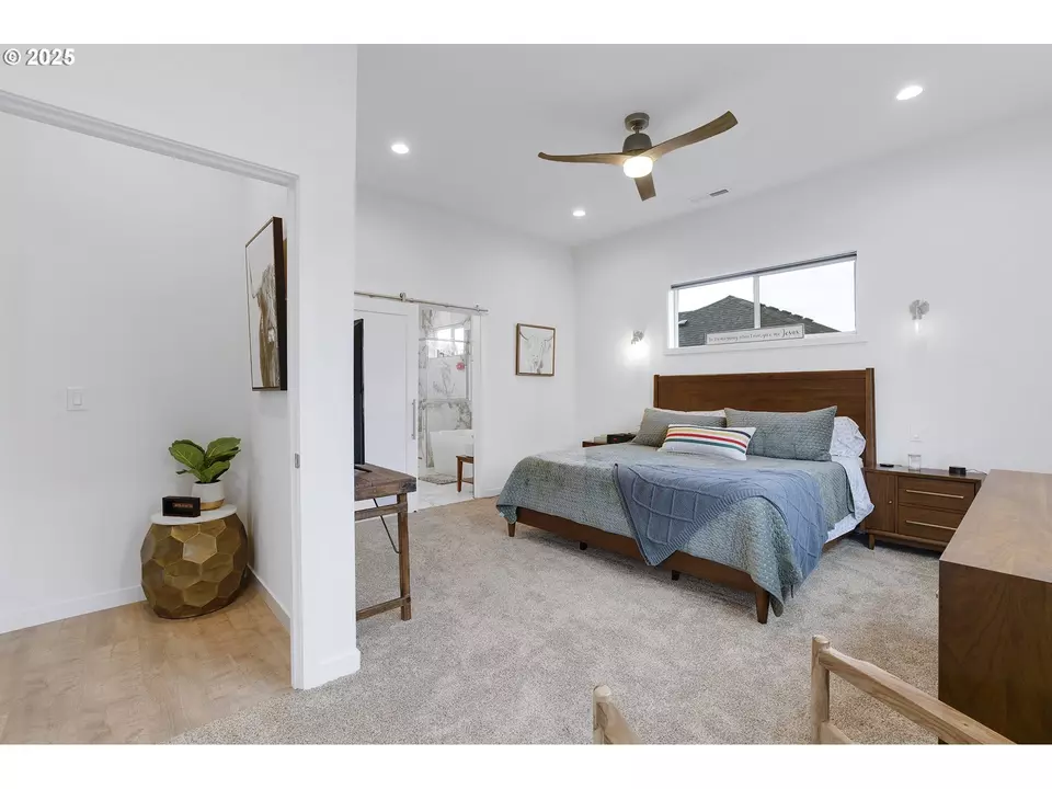 Bedroom - 1701 NE Joy Ln, Estacada, OR 97023 photo 1 of 5