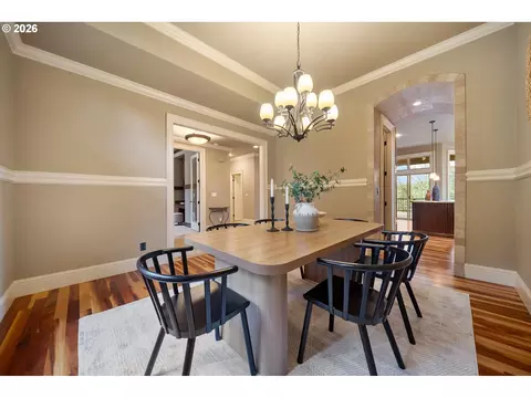Dining - 4640 SE Honors Dr, Gresham, OR 97080 photo 2 of 3